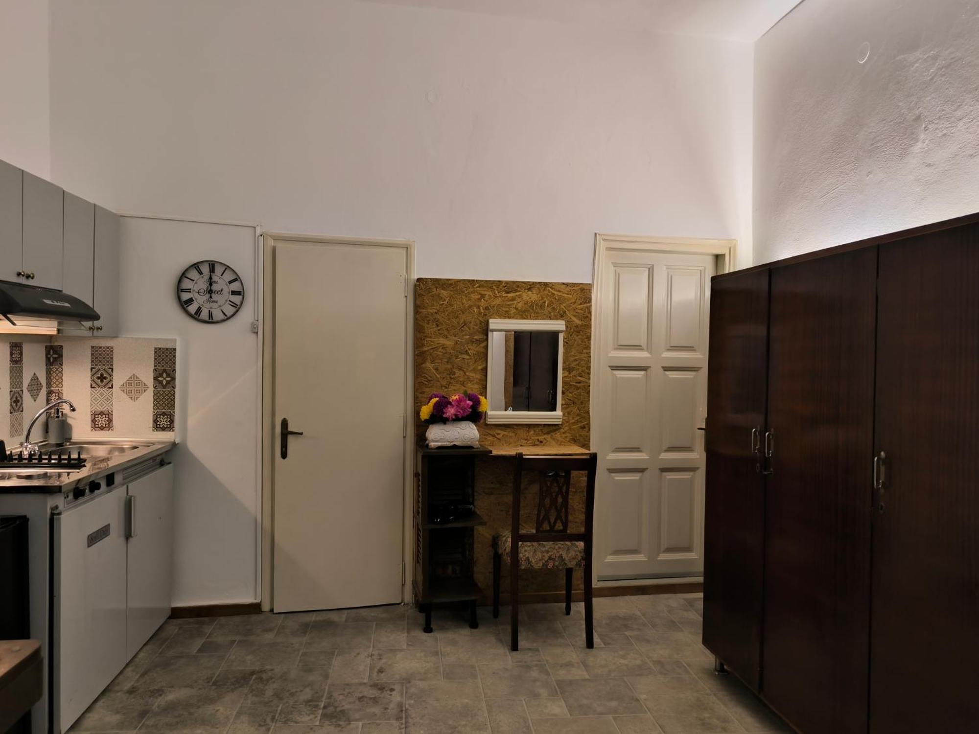 Aloni Studio Azoyiras Luaran gambar