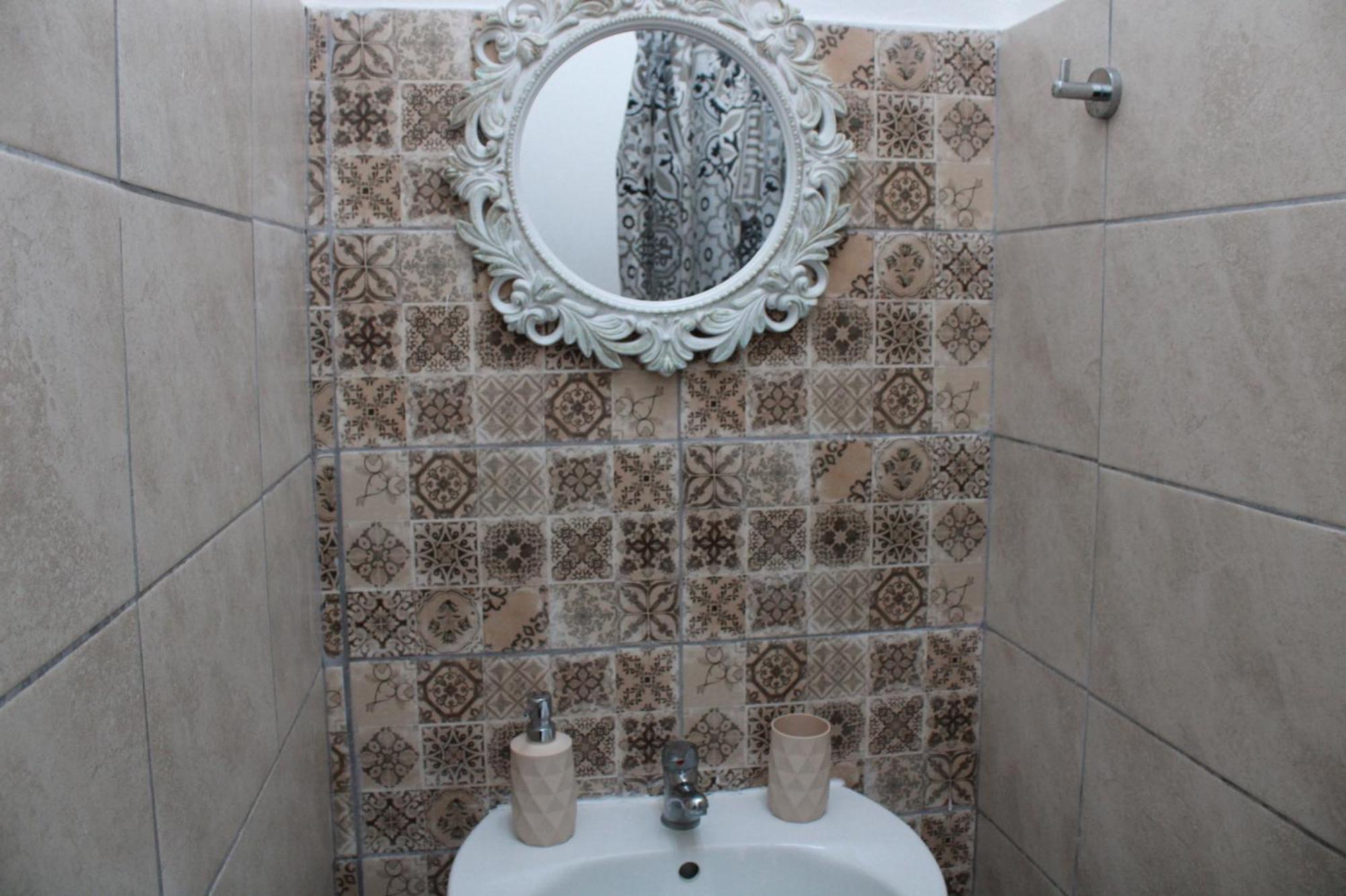 Aloni Studio Azoyiras Luaran gambar